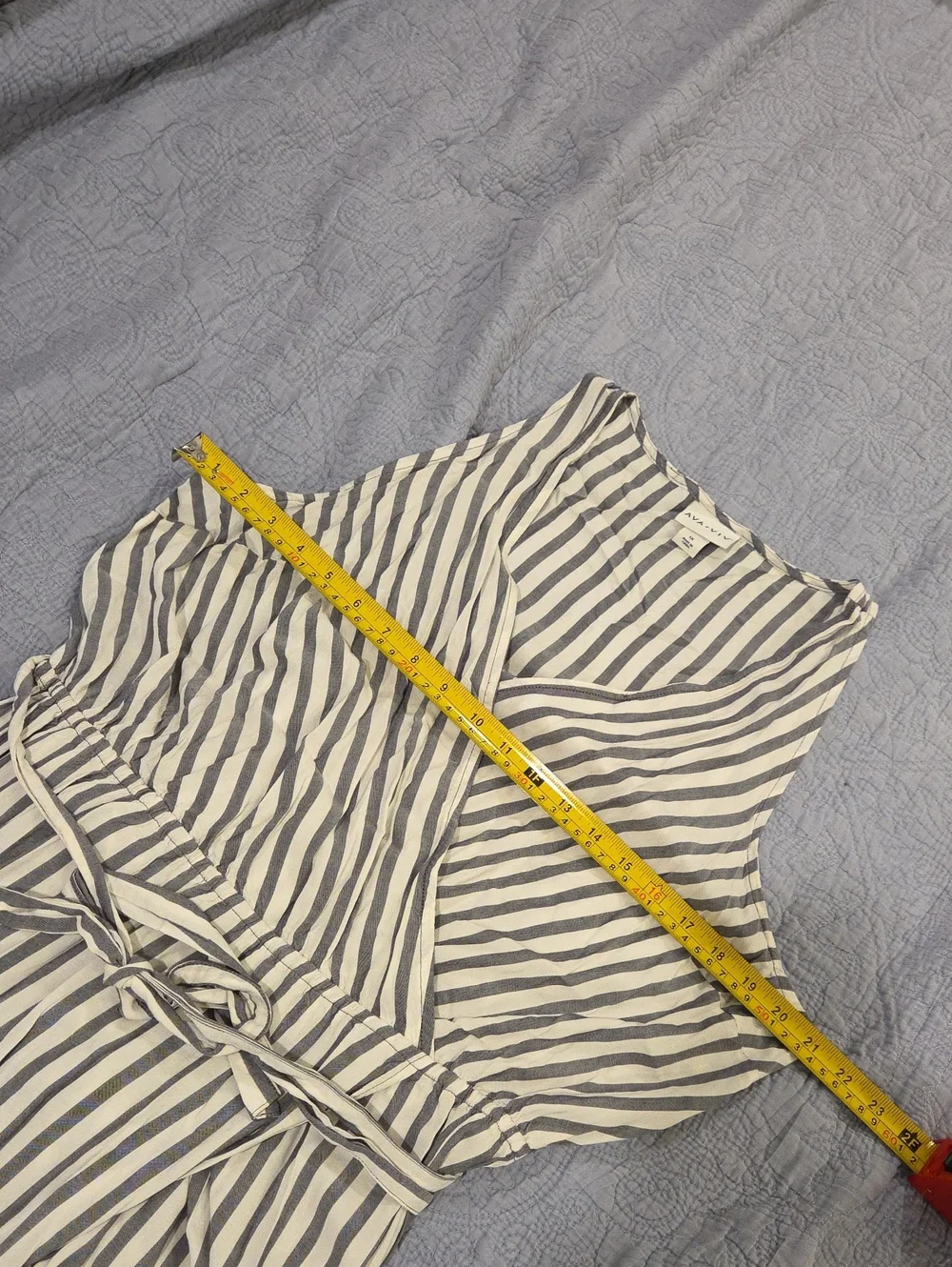 Ava & Viv White and Gray Striped Sleeveless Wrap Dress Size 1X!